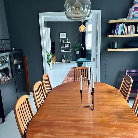 Central Spacious In Apartment
